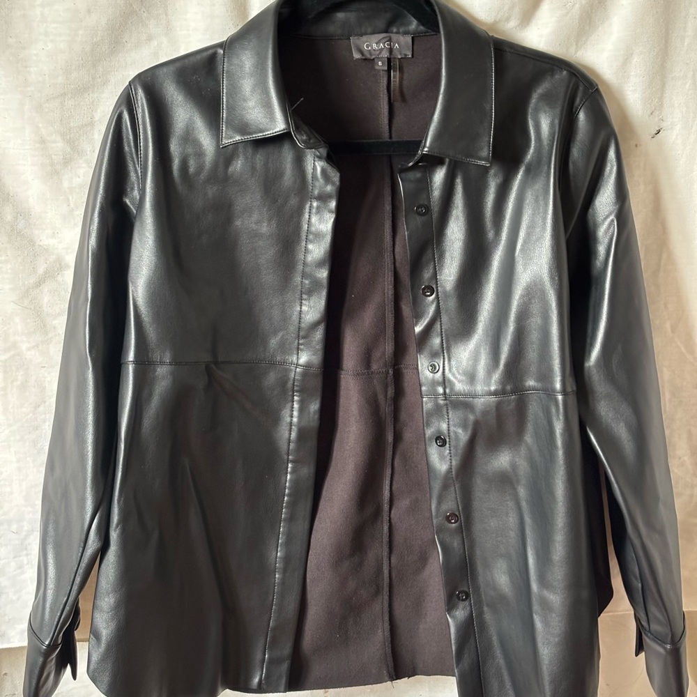 Gracia black leather shirt jacket